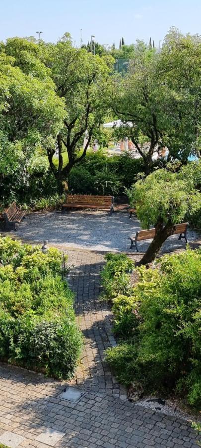 Apartmán Dolce Blu Sirmione Rivoltella del Garda Exteriér fotografie